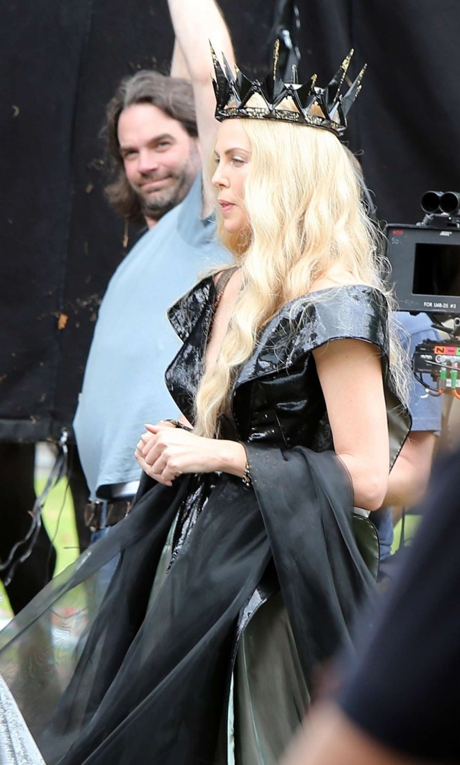 Charlize Theron & Emily Blunt on the set of 'The Huntsman' in the UK