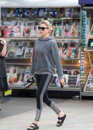 Charlize Theron - Heads to Soul Cycle in LA