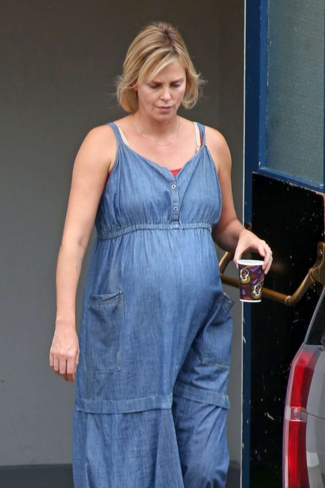 Charlize Theron in Jeans Dress on set of 'Tully' in Vancouver