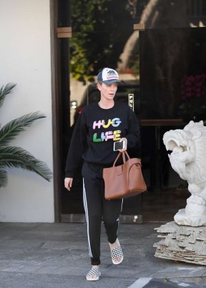 Charlize Theron - Leaves a Korean Spa in Los Angeles