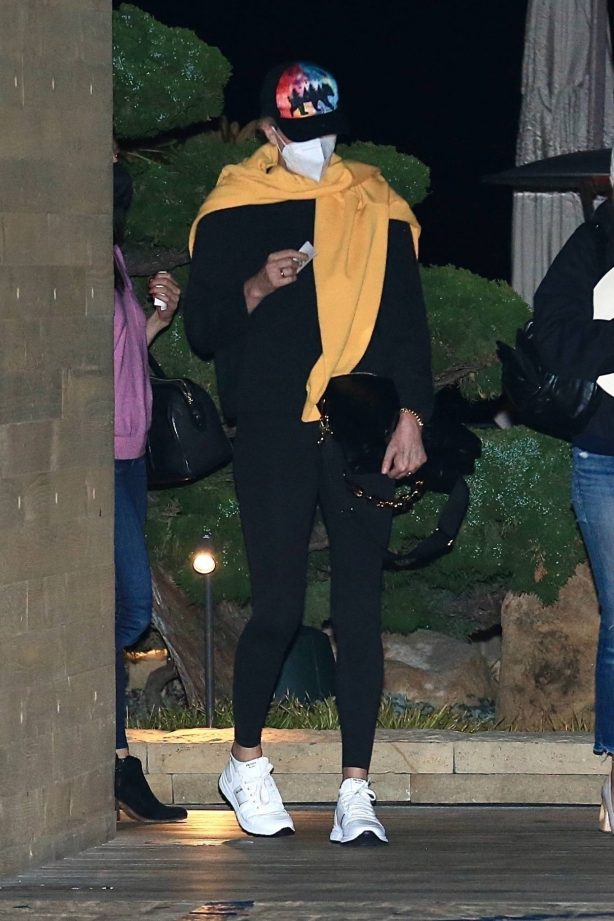 Charlize Theron - Seen leaving dinner with friends at Nobu in Malibu