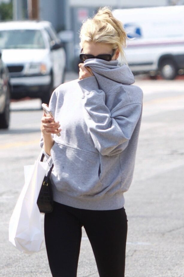 Charlotte McKinney - Shopping candids in West Hollywood