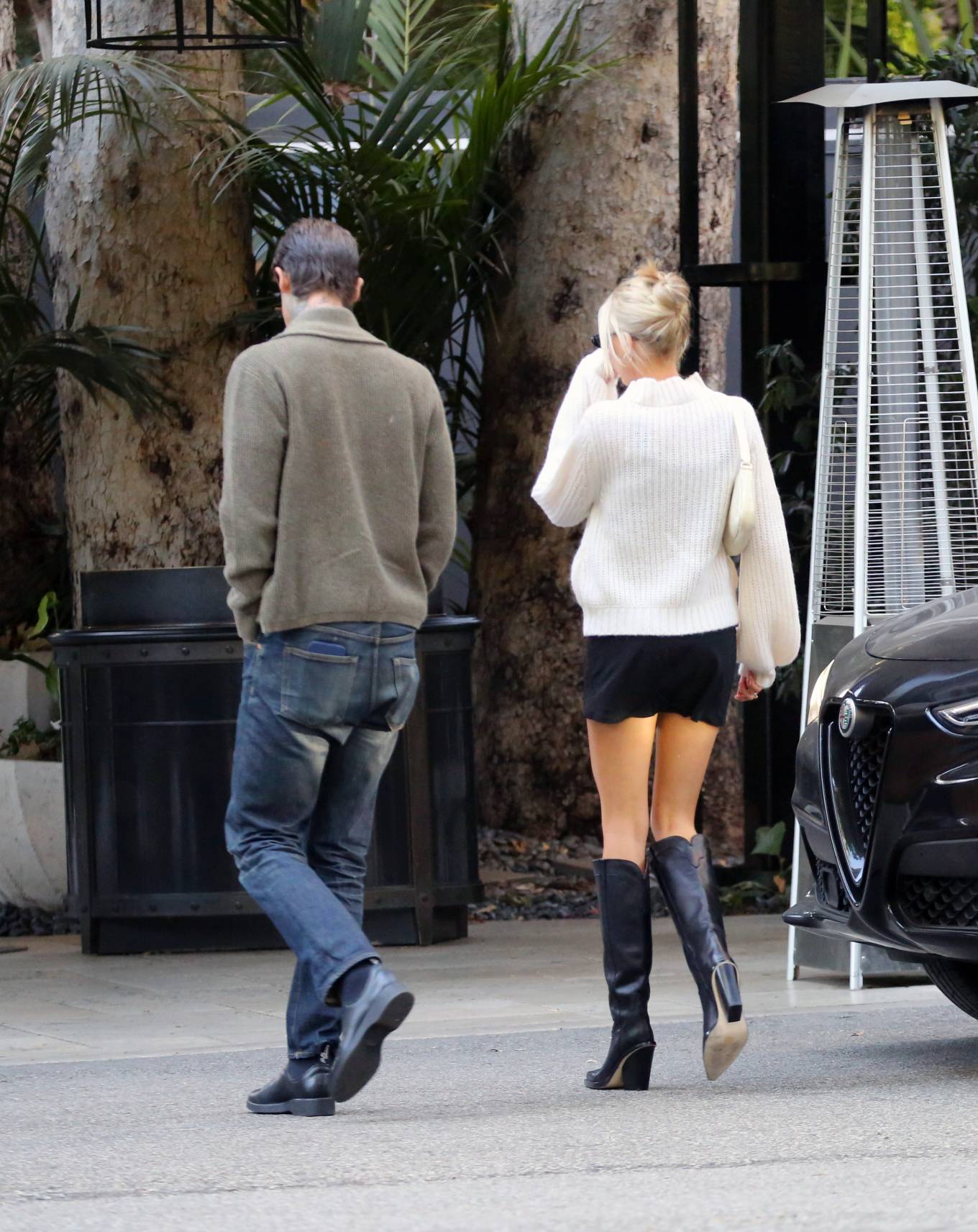 Charlotte McKinney - With boyfriend Nathan Kostechko steps out for Thanksgiving dinner in LA