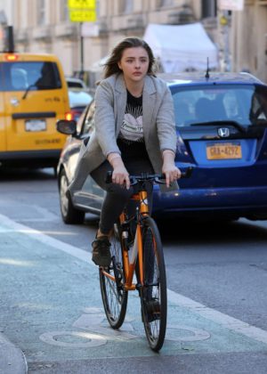 Chloe Mortez - Filming 'The Widow' in New York City