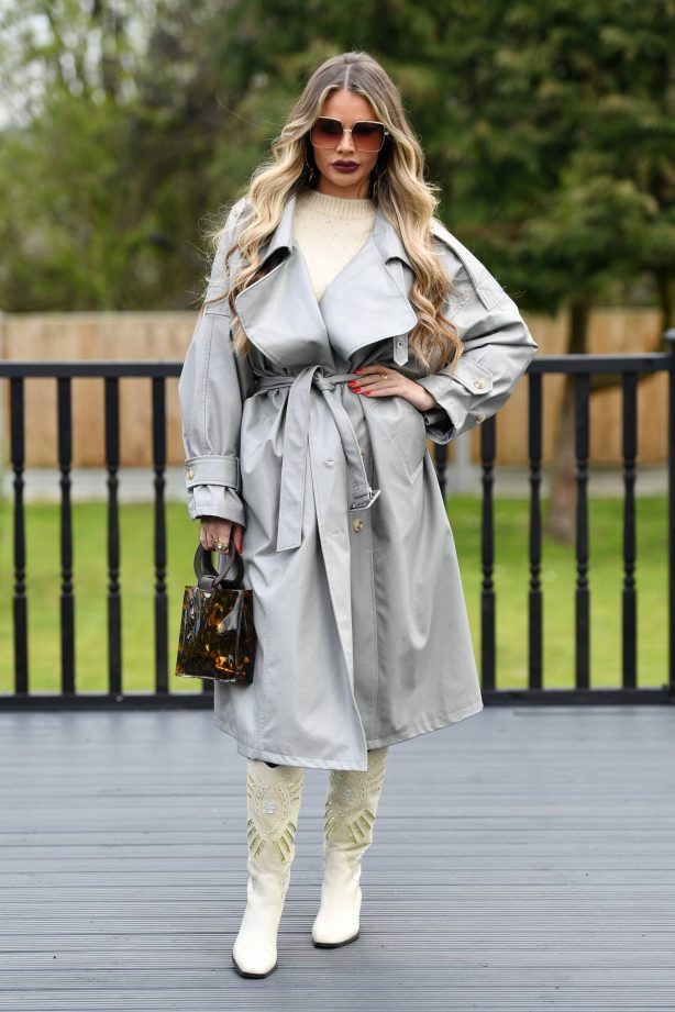 Chloe Sims - TOWiE TV Show filming in Essex