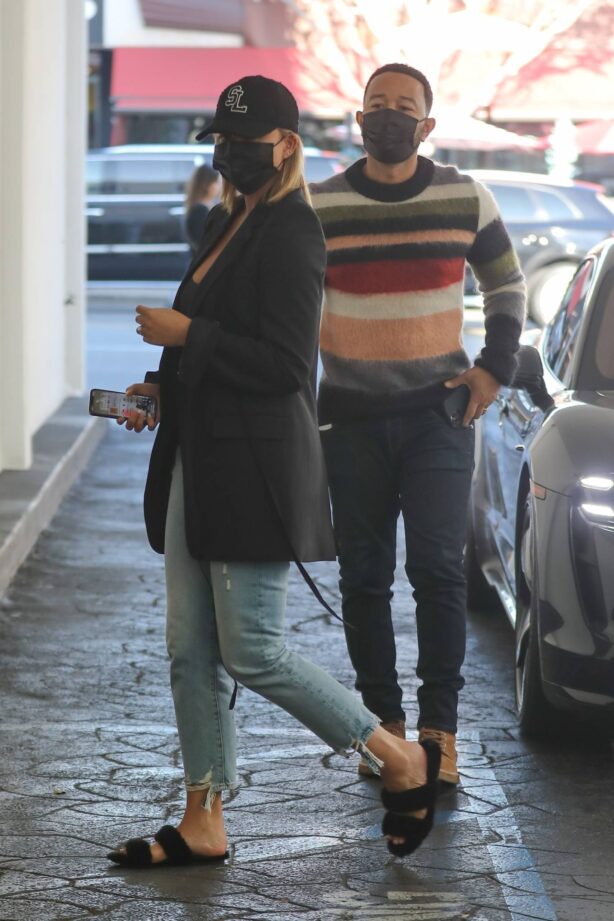 Chrissy Teigen - Goes to a skin care clinic in Beverly Hills