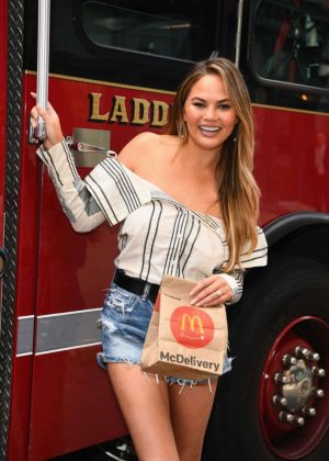 Chrissy Teigen - Mcdelivery Launch in New York