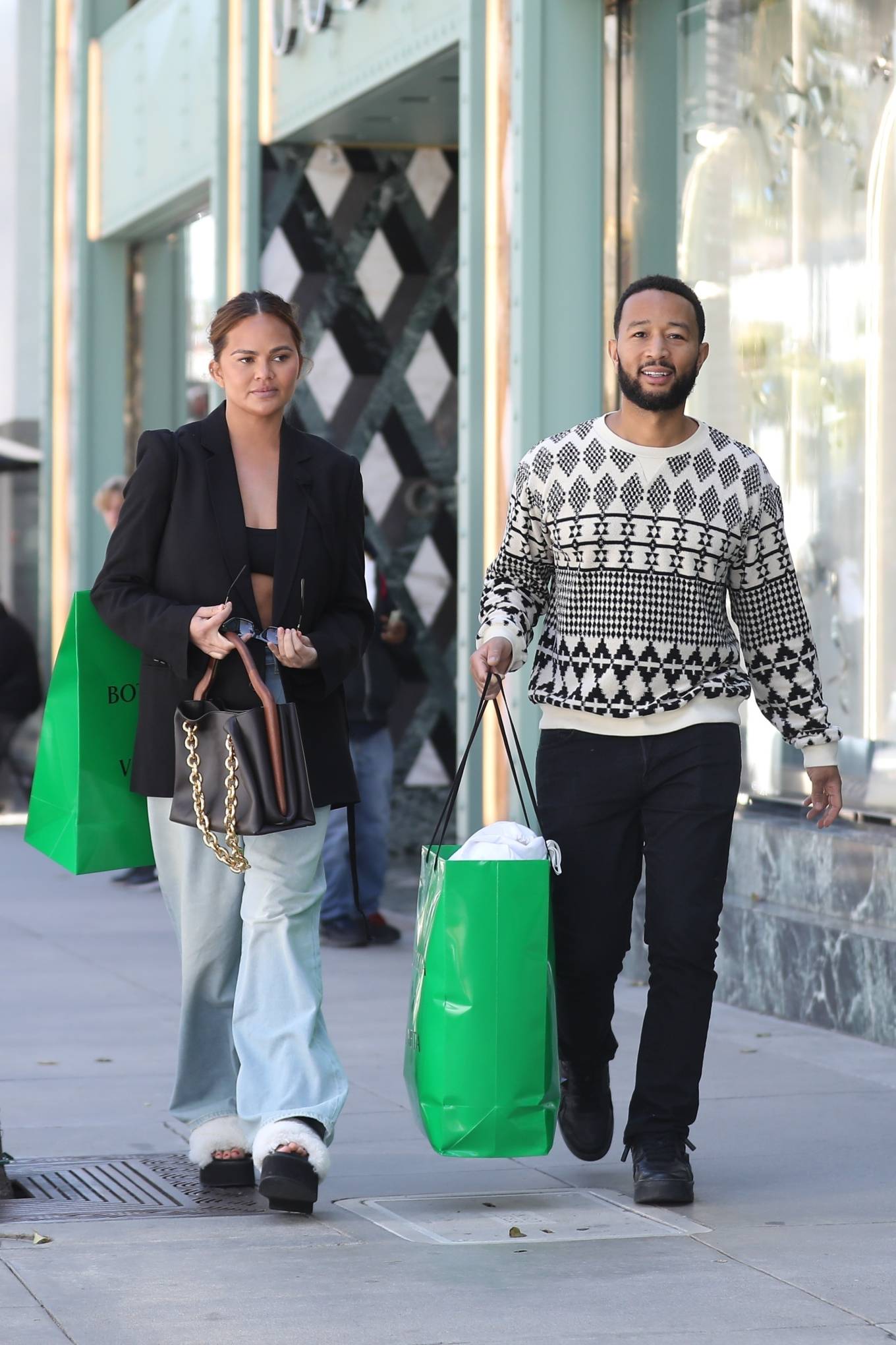Chrissy Teigen - Spotted on Rodeo Drive in Beverly Hills