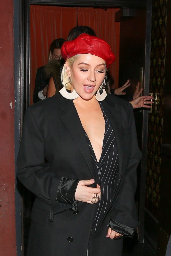 Christina Aguilera - Heads to the Roger Room to party in West Hollywood