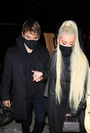 Christina Aguilera - Night out for Matthew Rutler's birthday at The Nice Guy in West Hollywood