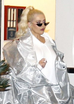 Christina Aguilera - Out in Los Angeles