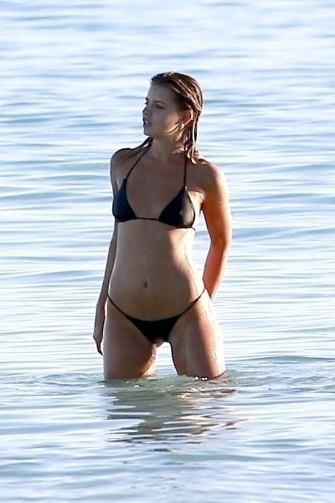 Christina Mendonca in Bikini and Swimsuit photoshoot in Cancun
