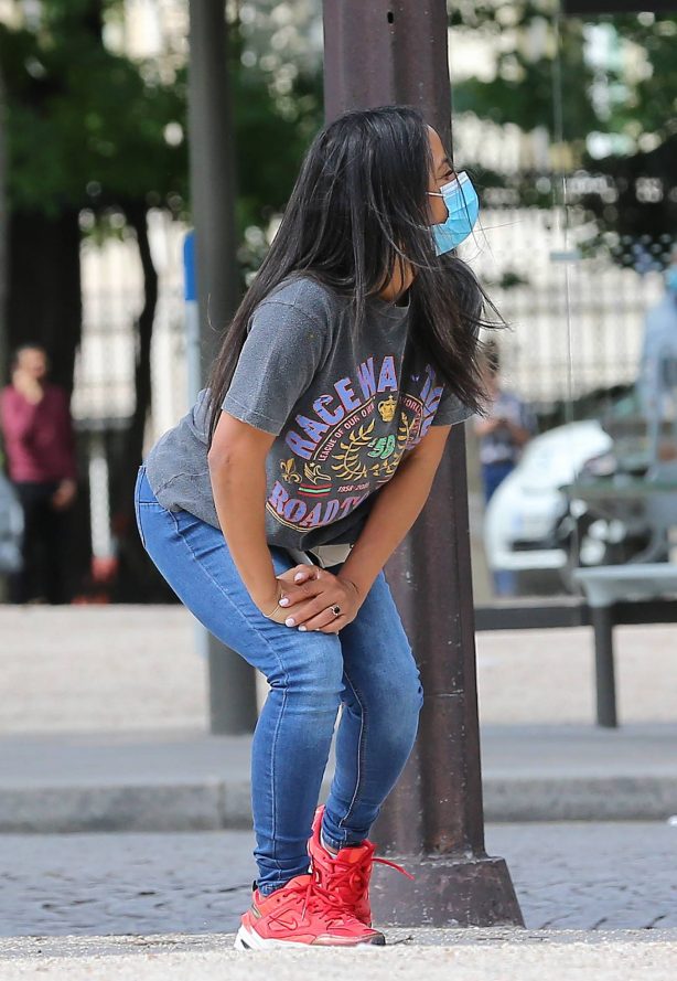Christina Milian - Spotted on her holiday in Paris