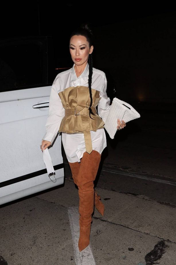 Christine Chiu - Looks stylish at Craigs in West Hollywood