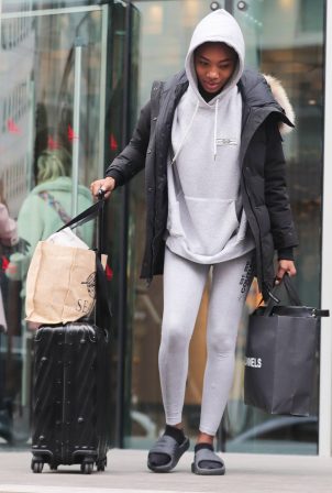 Chyna Mills - Leaving the Lowry Hotel in Manchester