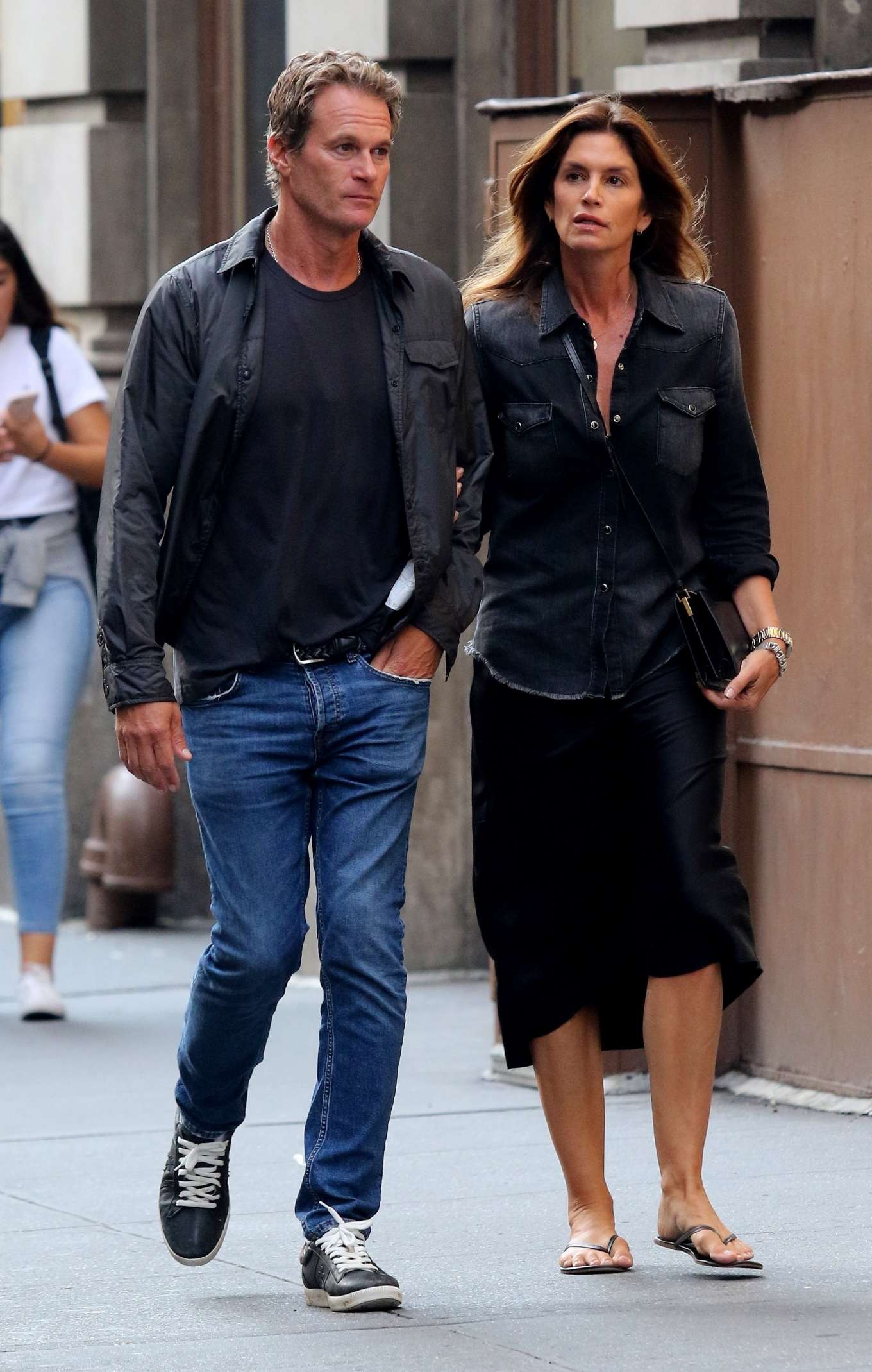 Cindy Crawford and Rande Gerber - Heads to dinner in Manhattan-01 ...