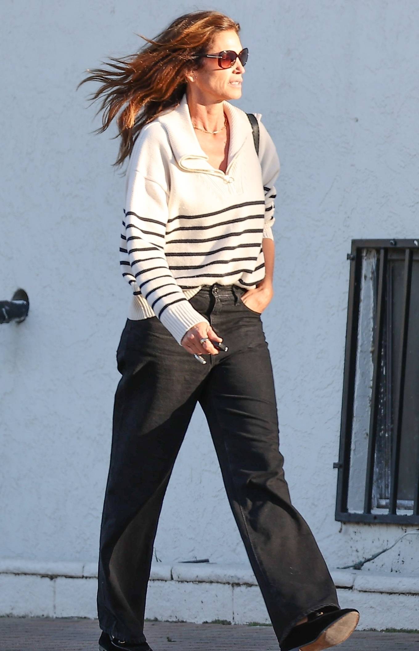 Cindy Crawford 2024 : Cindy Crawford – Spotted at office building in Malibu-05