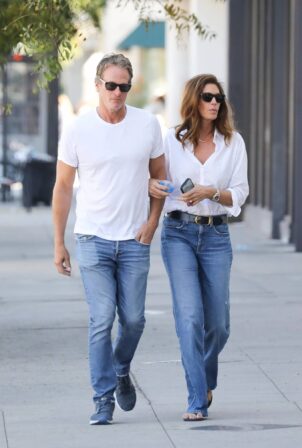 Cindy Crawford - With her husband Rande Gerber out in Westwood