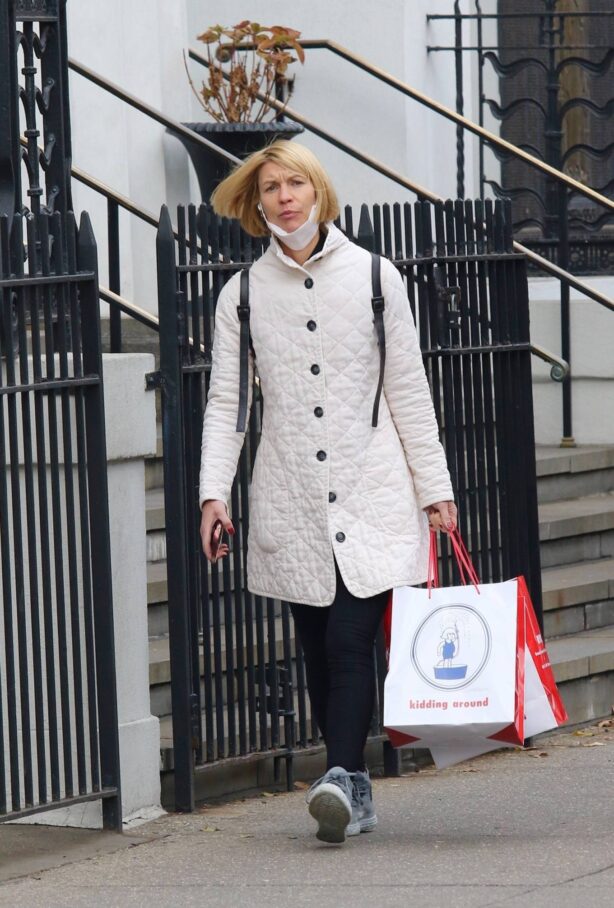 Claire Danes - Holiday shopping in Manhattan’s Downtown area