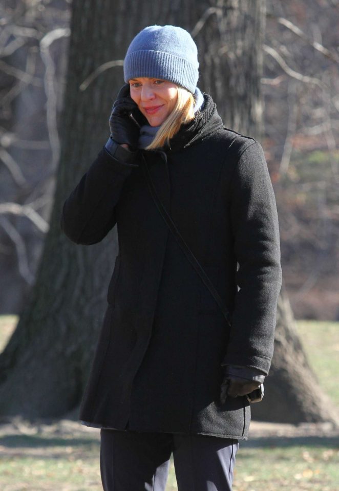 Claire Danes on the set of 'Homeland' in Manhattan's Central Park