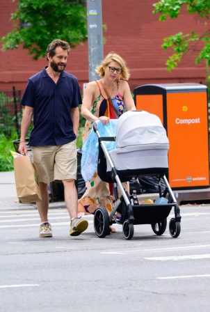 Claire Danes - With Hugh Dancy with their newborn out for a stroll in New York