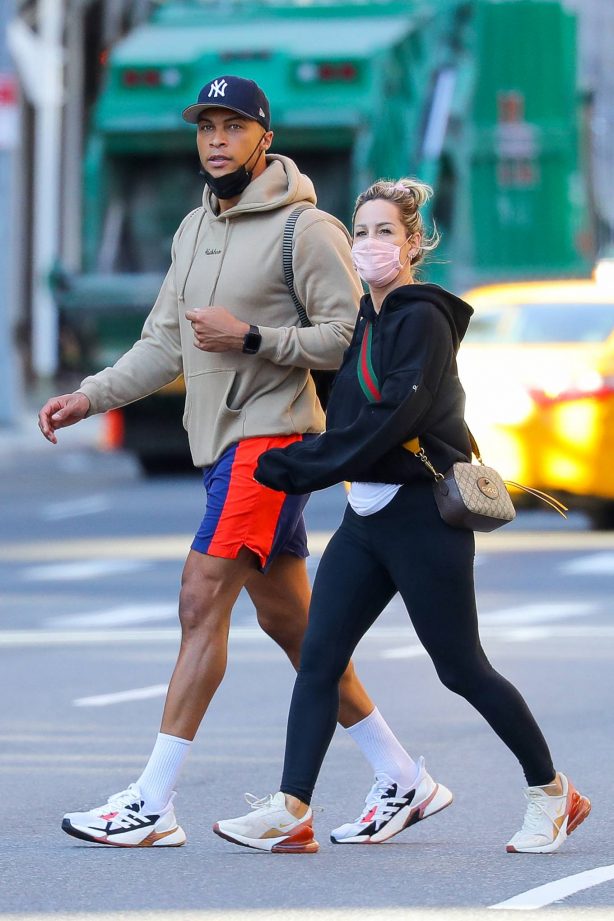 Clare Crawley - With Dale Moss out in workout clothes in New York