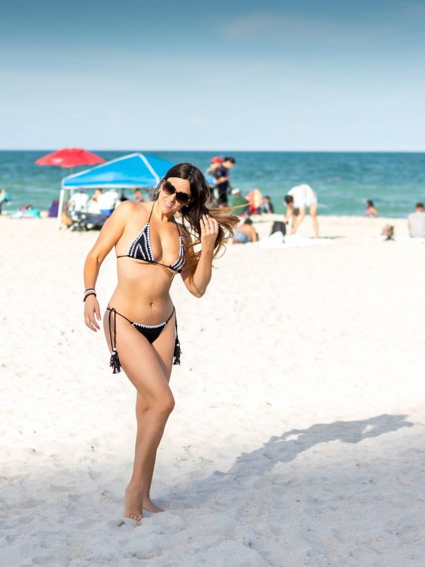 Claudia Romani - In a bikini celebrates Columbus Day in South Beach