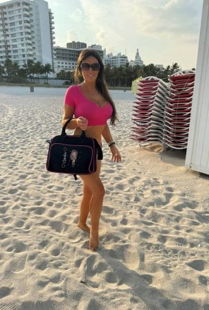 Claudia Romani - In Miami Beach