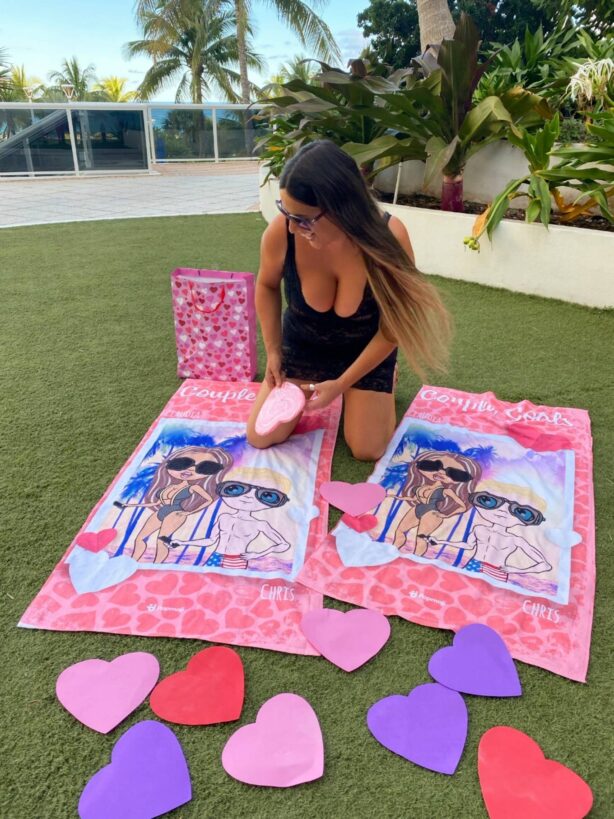 Claudia Romani - Was seen in Valentine’s mode in Miami