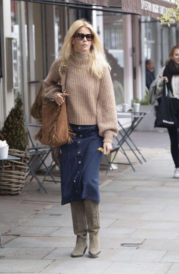 Claudia Schiffer - Shopping in Notting Hill