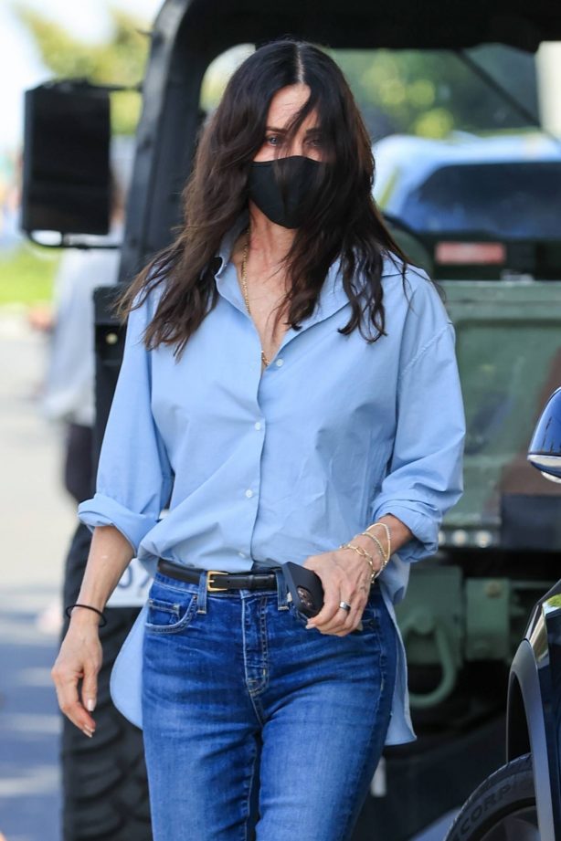 Courteney Cox - In denim while shopping on Melrose Place in West Hollywood