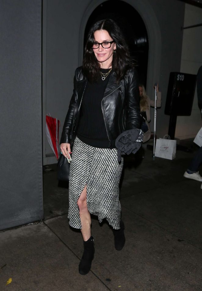 Courteney Cox - Leaves Craig's restaurant in West Hollywood