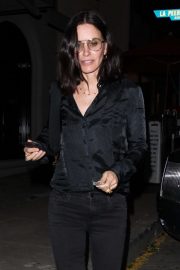 Courteney Cox - Outside Craig's restaurant in West Hollywood