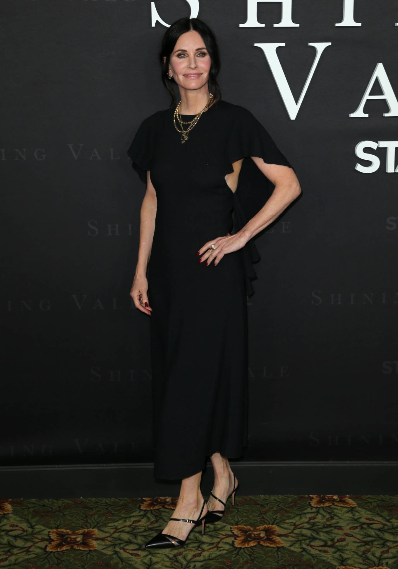 Courteney Cox - Premiere of STARZ 'Shining Vale' in Hollywood