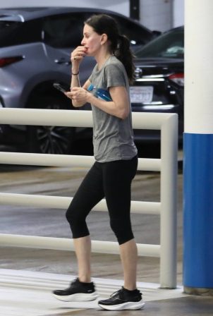Courteney Cox - Spotted arriving at gym in Beverly Hills
