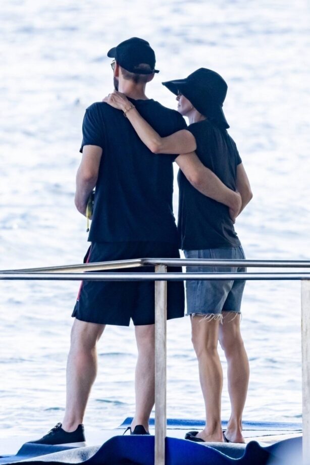 Courteney Cox - With her boyfriend Johnny McDaid spotted in Nerano