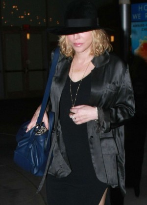 Courtney Love - Arrives at ArcLight Cinemas in Hollywood