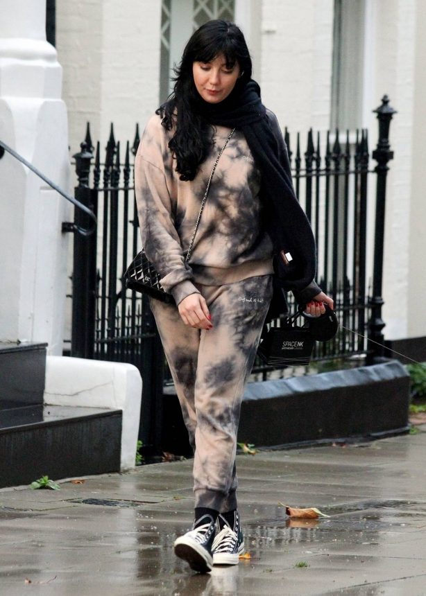 Daisy Lowe - Out in Primrose Hill