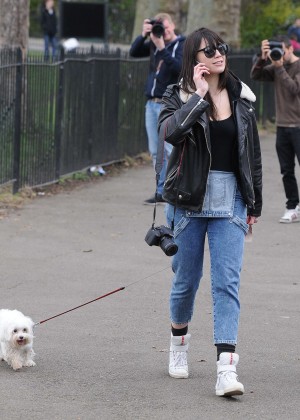 Daisy Lowe - Walking her dog in London