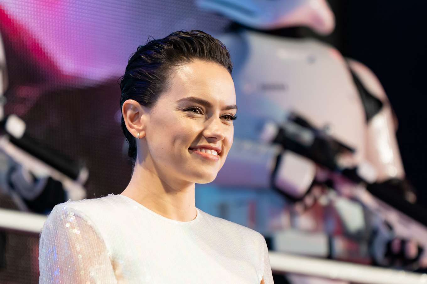 Daisy Ridley 2019 : Daisy Ridley - Star Wars: The Rise of Skywalker Special...