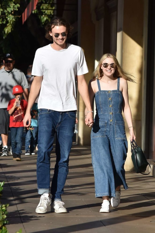 Dakota Fanning and Jamie Strachan out in LA