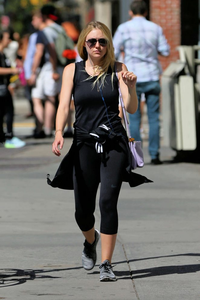 Dakota Fanning in Leggings Leaving a gym in New York
