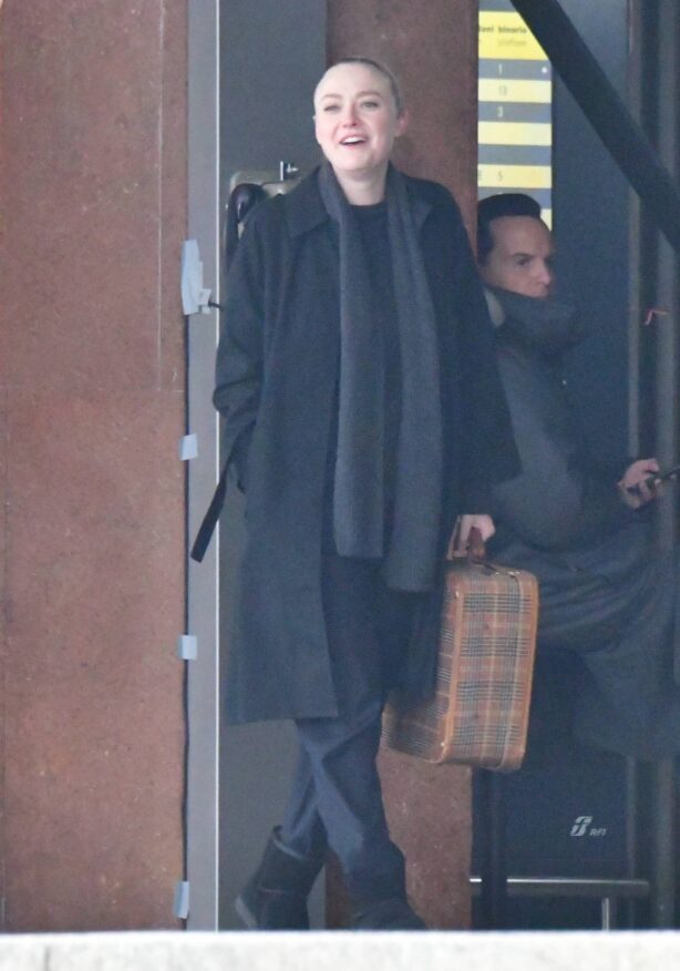 Dakota Fanning - on set as she continues filming 'Ripley' while stationed in Venice