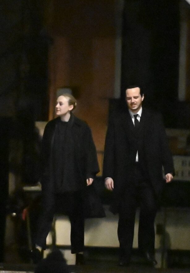 Dakota Fanning - Spotted filming scenes for Ripley in Venice - Italy