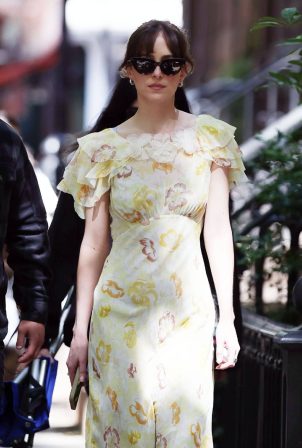 Dakota Johnson - Filming 'Materialists' in New York