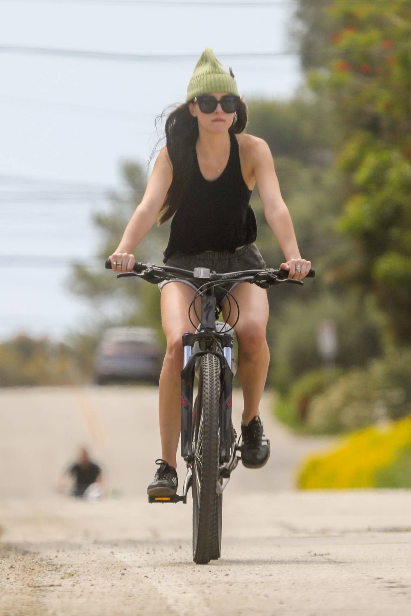 Dakota Jonhson and Chris Martin â€“ Out for a bike ride in Malibu