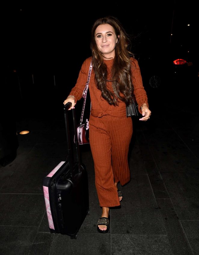 Dani Dyer - Arriving at Manchester Piccadilly Train Station