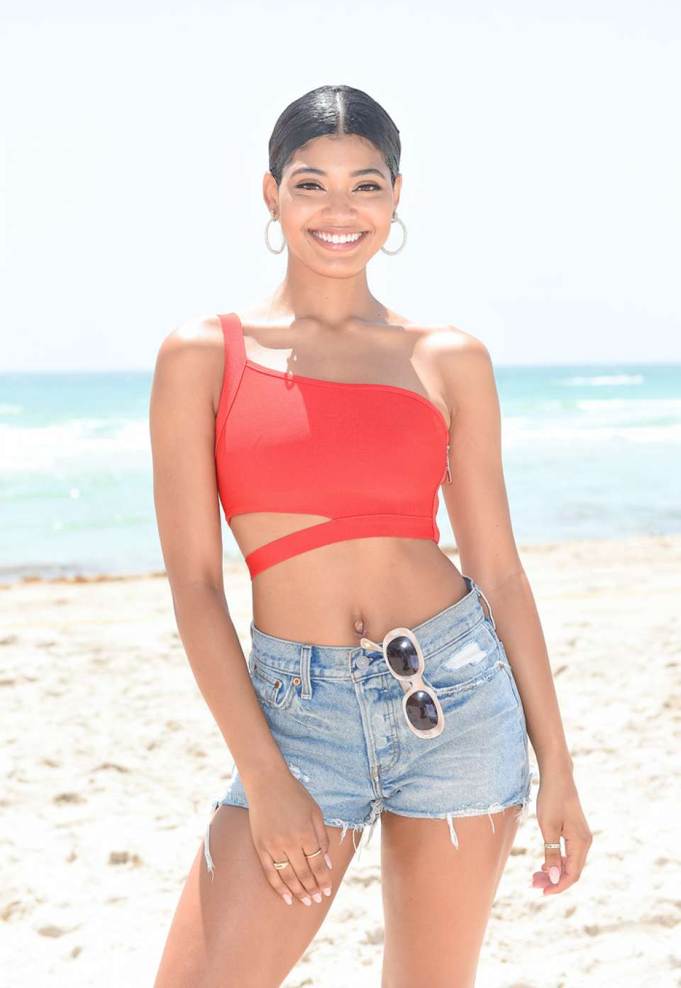 Danielle Herrington â€“ Sports Illustrated Mix Off at The Model Mixology Competition in Miami Beach