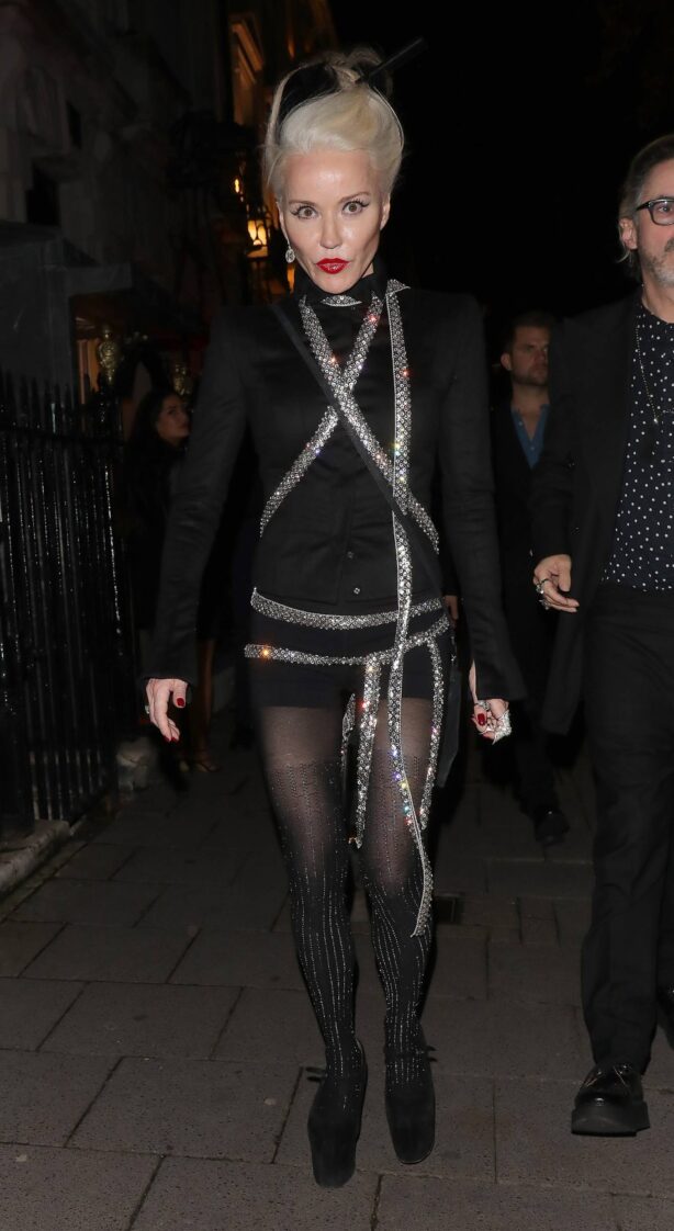 Daphne Guinness - Leaving Annabel's club in London