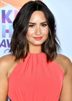 Demi Lovato - 2017 Nickelodeon Kids' Choice Awards in LA